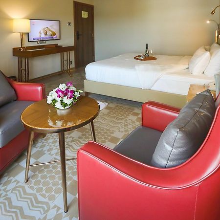 The Grandeur Boutique Hotel Mumbai Kültér fotó